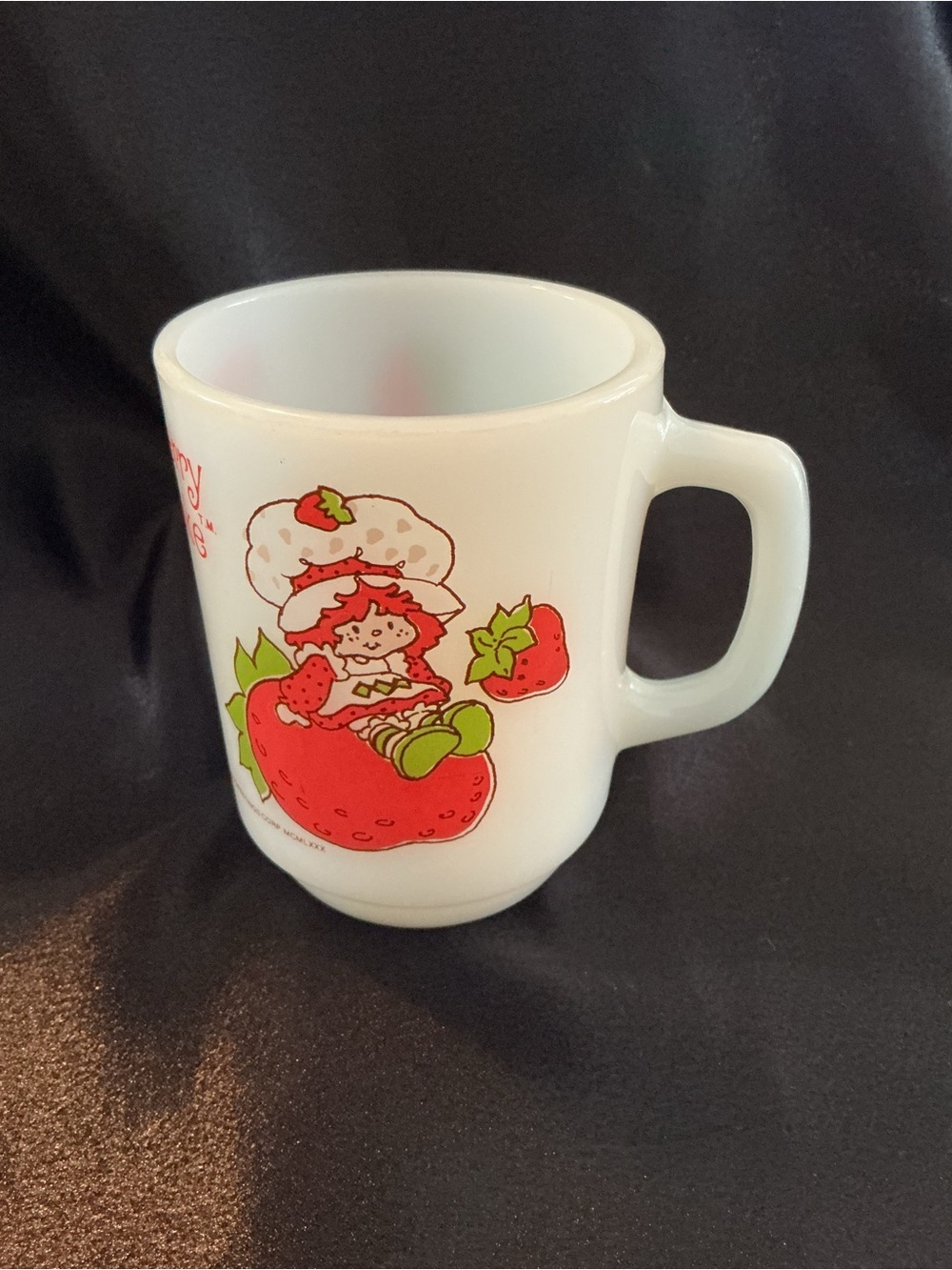 Vintage American Greetings Strawberry Shortcake Anchor Hocking Mug - Picture 3 of 7